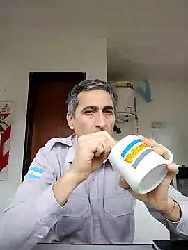 Alejandro83bsf online show from August 4, 2026, 8:02 pm