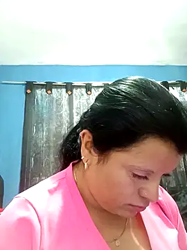 Snapshot of Samantha_Kieran chatting on May 7, 2026, 9:51 pm Samantha Kieran online show from May 7, 2026, 9:51 pm