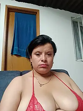 Snapshot of Samantha_Kieran chatting on June 18, 2026, 10:04 pm Samantha Kieran online show from June 18, 2026, 10:04 pm