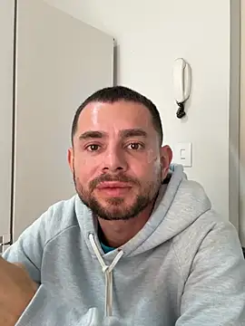 Snapshot of vitor_souz chatting on May 12, 2026, 2:12 pm vitor souz online show from May 12, 2026, 2:12 pm