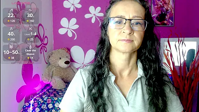 aura latinax online show from April 28, 2026, 11:47 am