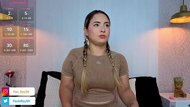 Snapshot of paolarey chatting on March 3, 2026, 9:33 pm paolarey online show from March 3, 2026, 9:33 pm