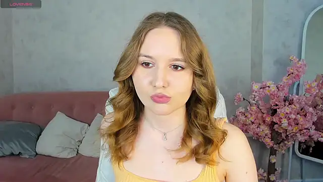 Emmaa Kimm online show from June 3, 2026, 12:55 am