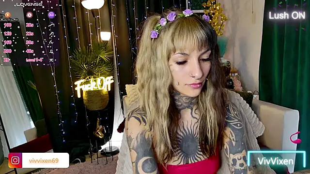VivVixen online show from June 3, 2026, 5:39 pm