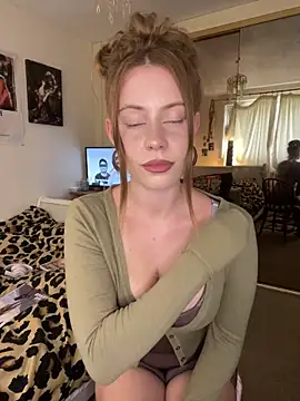 Young Lizzie online show from June 17, 2026, 3:22 pm
