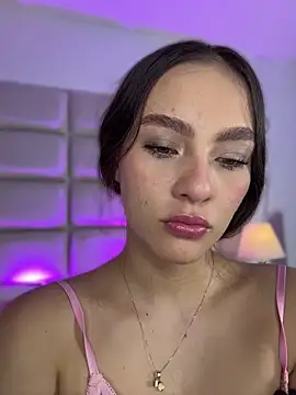 Snapshot of Megann_Rousee chatting on May 27, 2026, 12:45 pm Megann Rousee online show from May 27, 2026, 12:45 pm