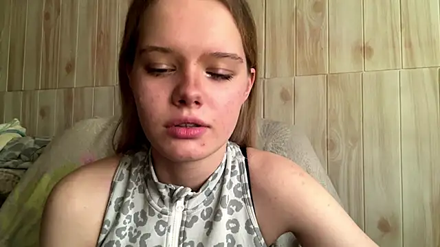 Snapshot of Malinwitch chatting on June 12, 2026, 3:43 pm Malinwitch online show from June 12, 2026, 3:43 pm