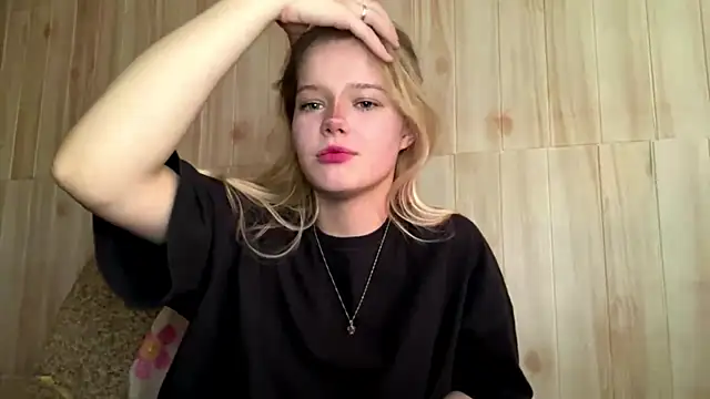 Snapshot of Malinwitch chatting on May 25, 2026, 3:55 pm Malinwitch online show from May 25, 2026, 3:55 pm