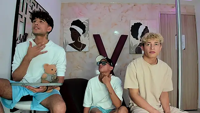 LUCKY BOX2026 online show from April 28, 2026, 8:24 pm