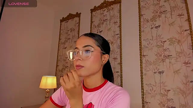 sara castro24  online show from August 8, 2026, 8:27 pm