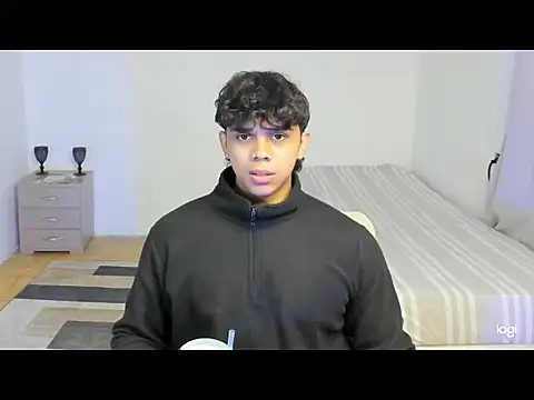 Snapshot of noahprada chatting on May 11, 2026, 4:47 am noahprada online show from May 11, 2026, 4:47 am