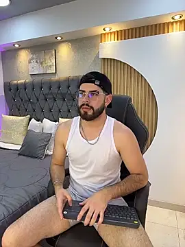 DomBoy  online show from May 14, 2026, 8:28 pm