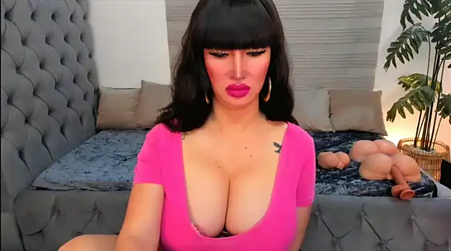 Snapshot of PlayfullMaria chatting on December 19, 2024, 3:30 pm PlayfullMaria online show from December 19, 2024, 3:30 pm