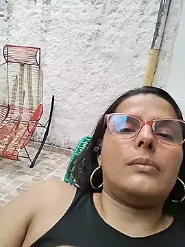 Bella Morena27 online show from June 13, 2026, 9:46 pm