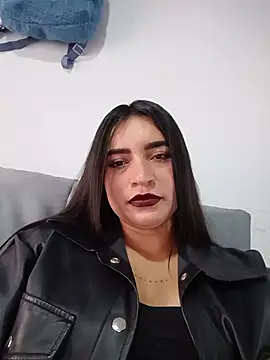Snapshot of Sky__19 chatting on August 4, 2026, 8:24 pm Sky 19 online show from August 4, 2026, 8:24 pm