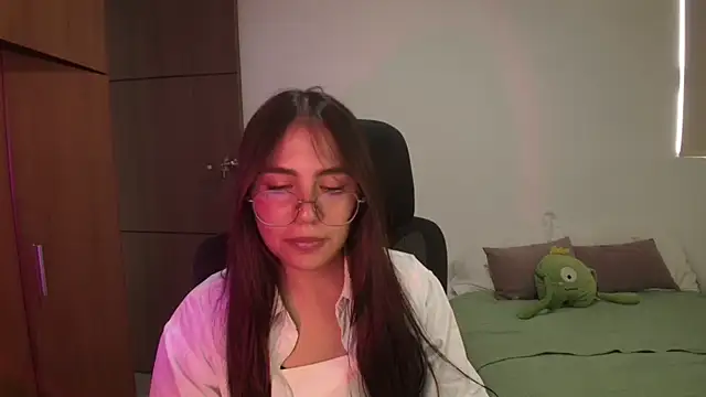 abbyyandmaxx online show from May 28, 2026, 4:02 pm