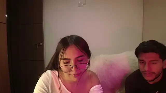 abbyyandmaxx online show from May 15, 2026, 4:43 am