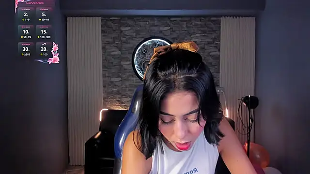 Snapshot of gemma_19_ chatting on June 12, 2026, 11:02 pm gemma 19 online show from June 12, 2026, 11:02 pm