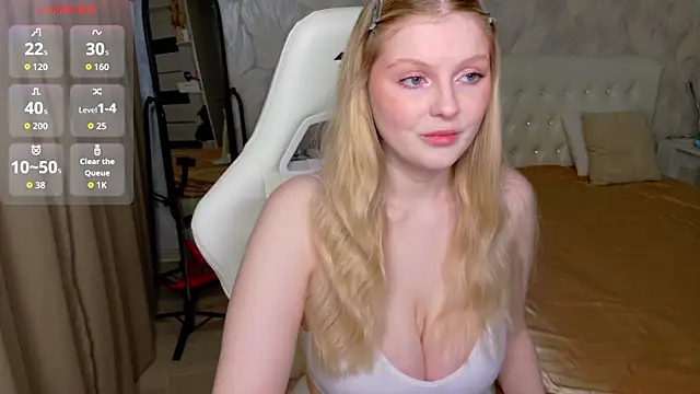 L1zaShy online show from May 3, 2026, 1:15 pm