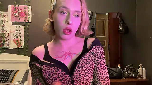Miss Amy00 online show from June 11, 2026, 9:56 pm