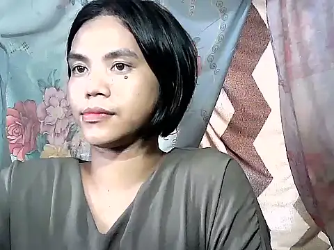 Snapshot of bj_l0ve chatting on June 10, 2026, 12:56 am bj l0ve online show from June 10, 2026, 12:56 am