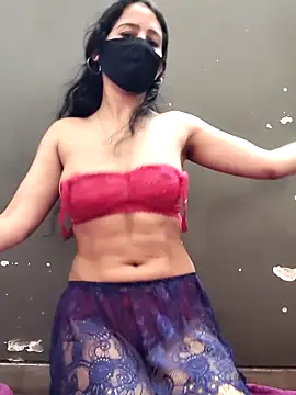 Snapshot of Kanika_76 chatting on June 5, 2026, 7:14 am Kanika 76 online show from June 5, 2026, 7:14 am
