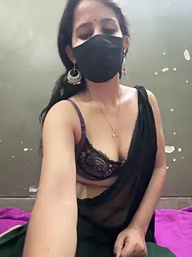 Snapshot of Kanika_76 chatting on June 5, 2026, 7:19 pm Kanika 76 online show from June 5, 2026, 7:19 pm