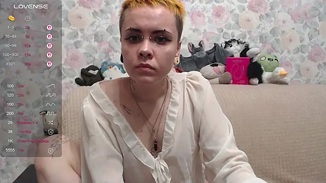 Snapshot of Tessie_sun chatting on May 26, 2026, 4:05 pm Tessie sun online show from May 26, 2026, 4:05 pm