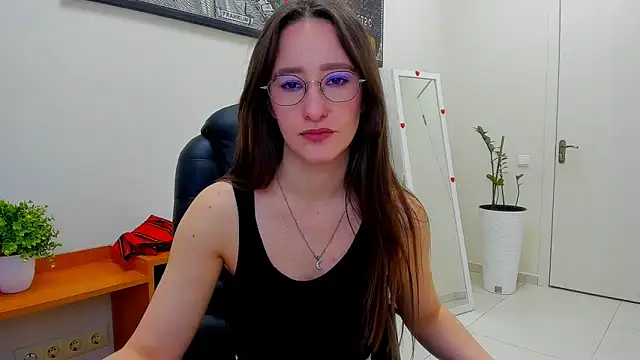 Olimia online show from May 4, 2026, 9:12 am