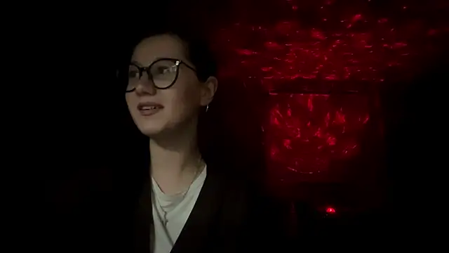 AdelleBaggenstoss online show from April 30, 2026, 8:57 pm