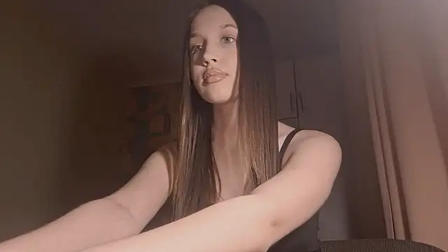 Katrinethequeen online show from May 10, 2026, 4:31 pm