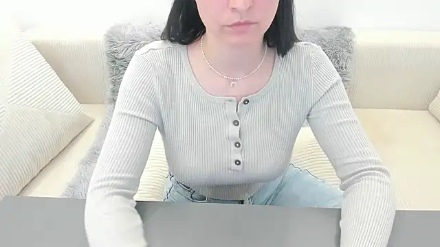 Linabay2 online show from May 22, 2026, 6:11 am