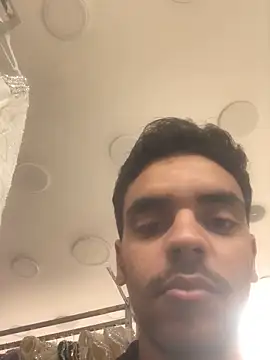 aliahmed6677 online show from May 15, 2026, 12:47 pm
