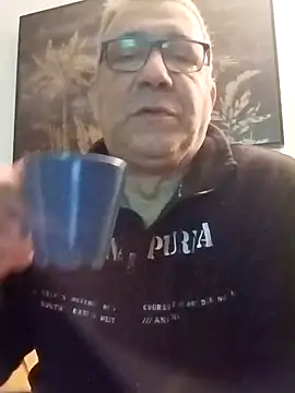 Snapshot of Soloyan chatting on January 22, 2025, 5:26 am Soloyan online show from January 22, 2025, 5:26 am