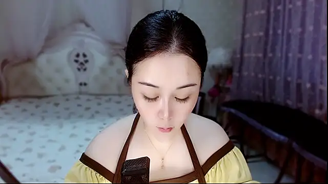 Amy-cnbaby online show from July 14, 2026, 1:49 am