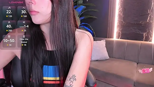 Aili queen online show from July 3, 2026, 1:50 pm