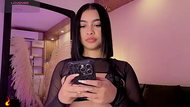 Snapshot of Chloe_monroee chatting on July 9, 2026, 3:18 am Chloe monroee online show from July 9, 2026, 3:18 am