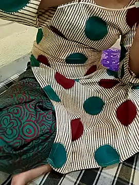 Snapshot of Seema_yadav01 chatting on July 13, 2026, 5:18 am Seema yadav01 online show from July 13, 2026, 5:18 am