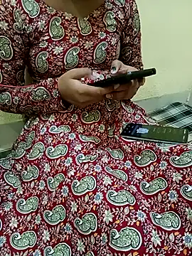 Snapshot of Seema_yadav01 chatting on July 28, 2026, 5:26 am Seema yadav01 online show from July 28, 2026, 5:26 am