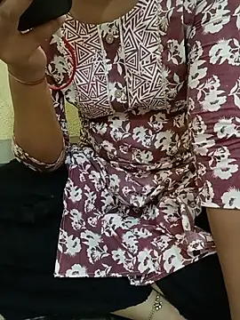 Snapshot of Seema_yadav01 chatting on June 27, 2026, 5:13 am Seema yadav01 online show from June 27, 2026, 5:13 am