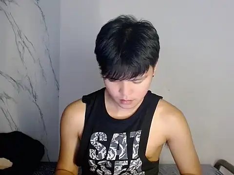 yourhotasiandoms online show from August 6, 2026, 1:22 am