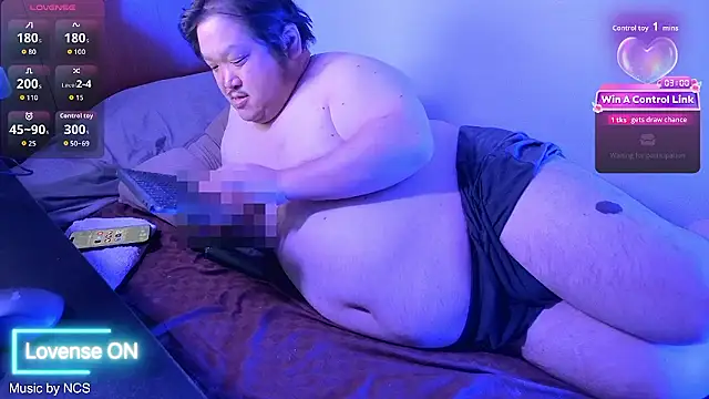 Snapshot of ChubbyBEAR039 chatting on July 14, 2026, 1:06 pm ChubbyBEAR039 online show from July 14, 2026, 1:06 pm