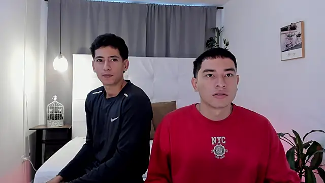 Alejo-and-Thiago online show from May 25, 2026, 12:15 pm