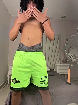 Taylor gray7 online show from June 5, 2026, 3:44 am