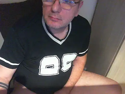 GeorgeCarlo online show from April 30, 2026, 8:57 pm