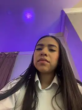 Snapshot of Dulcerouss__ chatting on May 20, 2026, 11:29 am Dulcerouss online show from May 20, 2026, 11:29 am