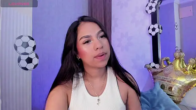 Snapshot of Dulcerouss__ chatting on July 1, 2026, 11:21 am Dulcerouss online show from July 1, 2026, 11:21 am