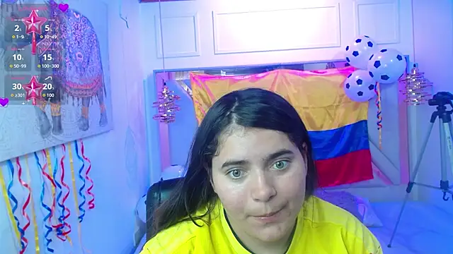 Laurha  online show from June 23, 2026, 7:34 pm