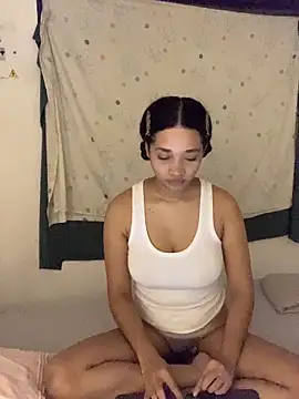  sweetSabrina- online show from June 7, 2026, 1:33 am