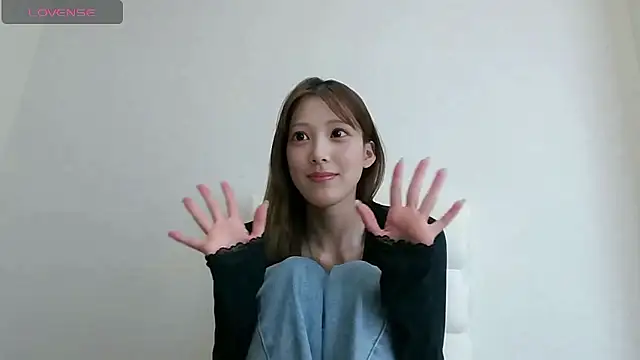 rii nyan online show from July 21, 2026, 5:42 am